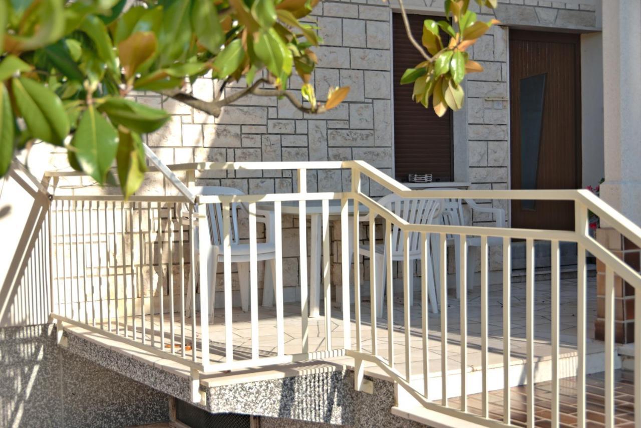 Apartments Vili Umag Exterior foto